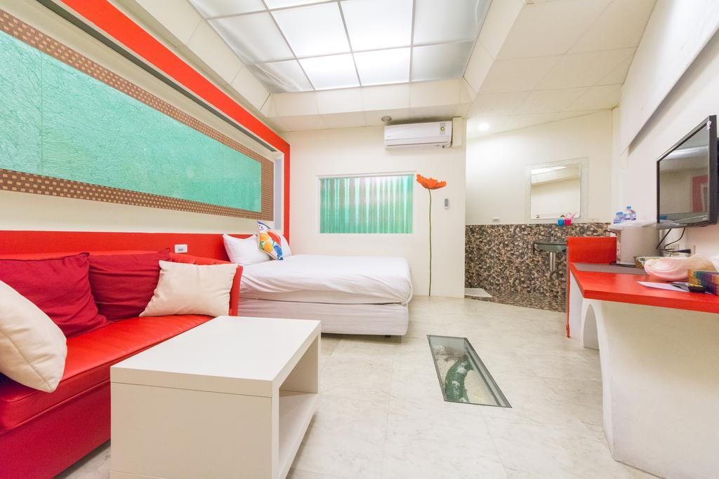 Found Hostel Kota Tua Kota Tua Hengchun Bagian luar foto